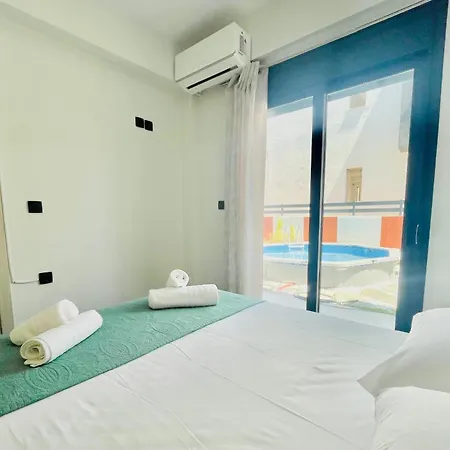 Nikos House Plunge Pool Apartment, By Delta Hospitality Appartement Ofrínion